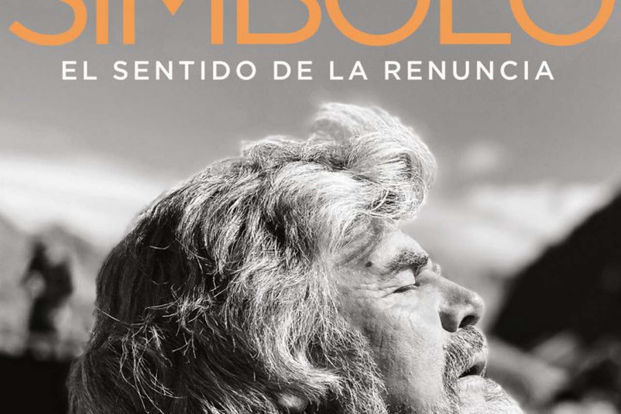 Símbolo. El sentido de la renuncia por Ediciones Desnivel